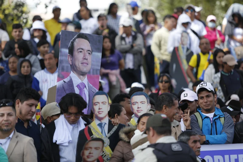 Noboa Takes Ecuador’s Shopping List to China