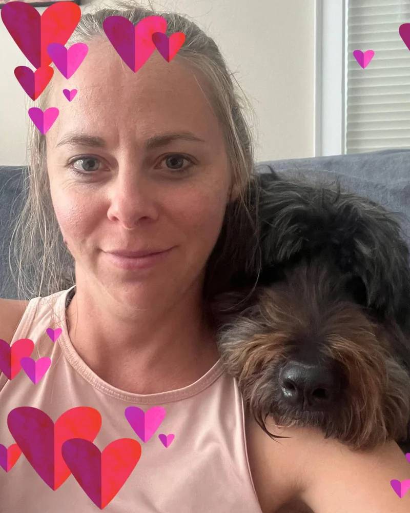 Husband said wife cut her own throat. Police say the evidence — and his scratches — tell a different story