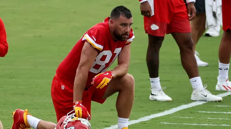Fans stunned at Travis Kelce's training camp physique after nuptials to Taylor Swift
