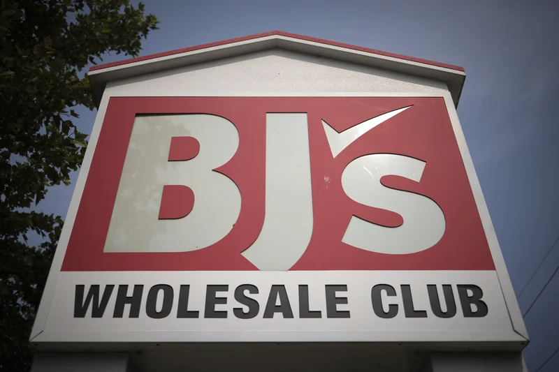Stocks making the biggest moves midday: Moderna, Robinhood, BJ's Wholesale, Coinbase & more