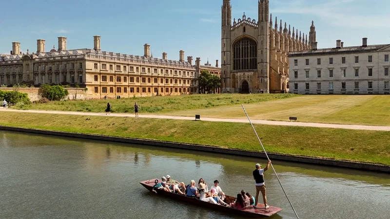 Jardine Foundation to cut scholarship scheme for Oxford, Cambridge undergrads