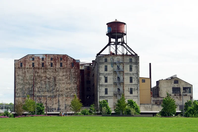 Iconic Portland mill could collapse as rail bosses say nearby line will continue to operate