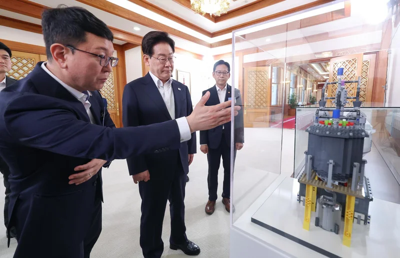 Korea unveils 7 tech projects for securing future growth engines