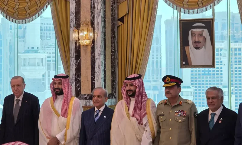 Pakistan, Saudi Arabia, Turkiye sign tripartite defence agreement in Makkah