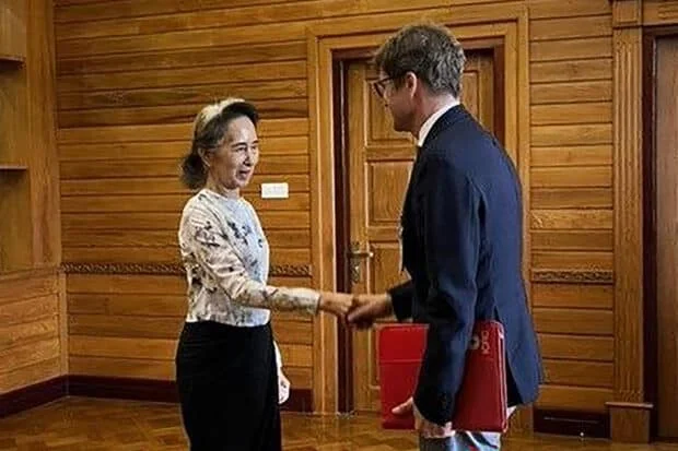 Detained Suu Kyi meets Red Cross official in Myanmar – president office