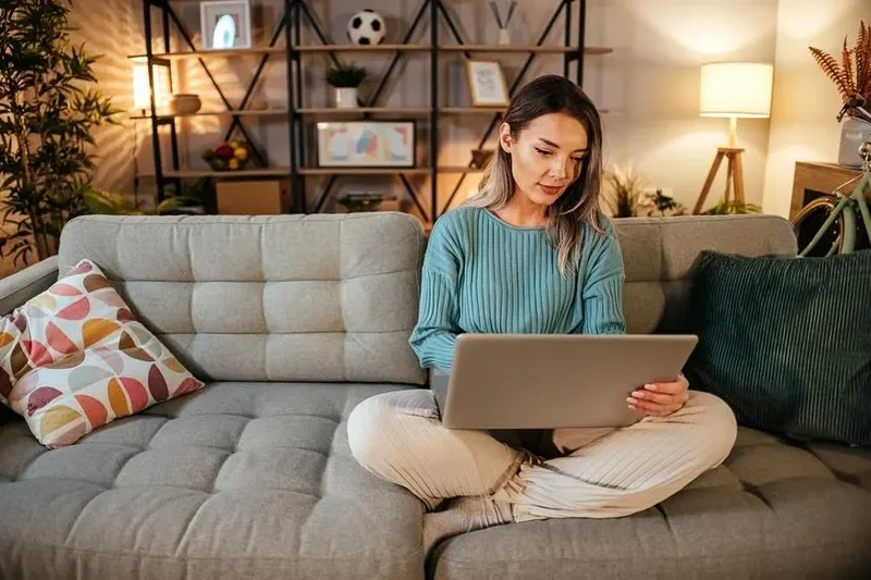 How To Spot An AI-Generated Video Before Sharing It
