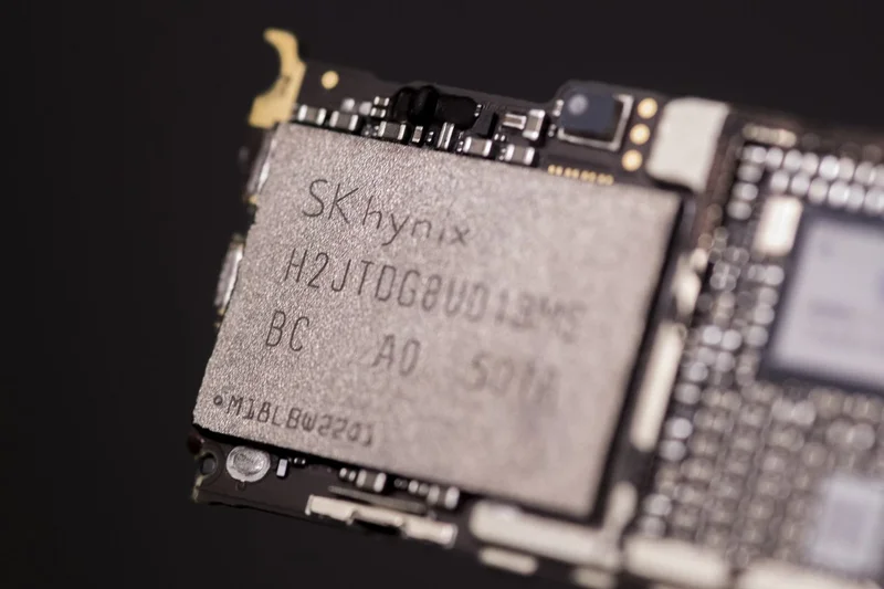 $1 billion of iPhone 18 Pro chips 'on the shelves awaiting packaging' due to DRAM shortages — memory shortages reportedly put a wrinkle in Apple's launch plans
