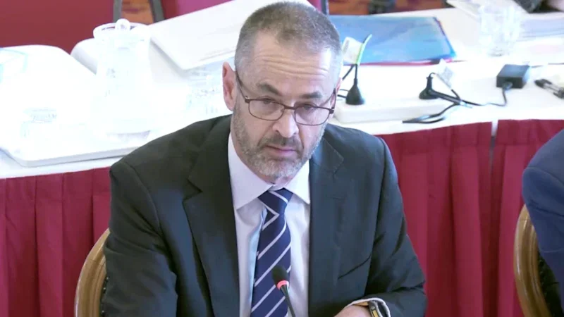 Misdirected or misleading? Health boss in hot water over estimates show