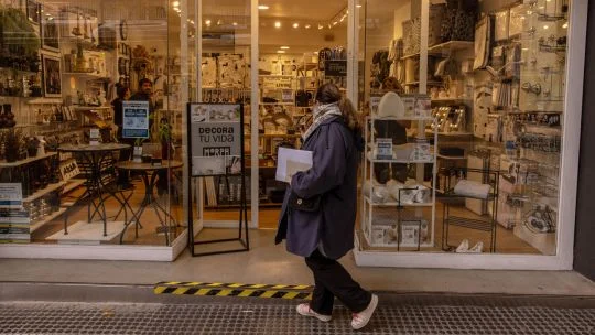 Argentina’s inflation edged up last month on winter holidays