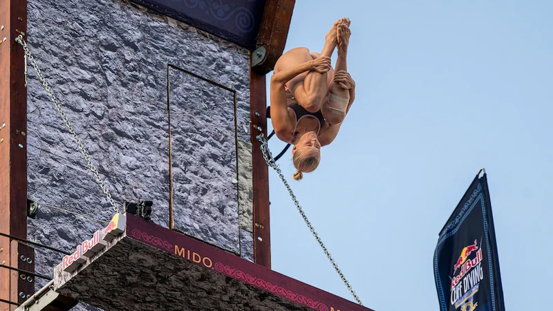 Australia's Rhiannan Iffland becomes greatest cliff diver of all time