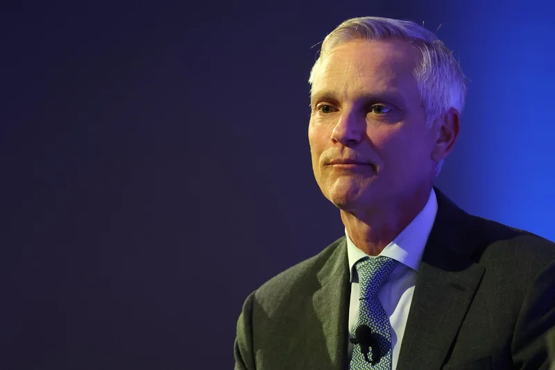 American Airlines Shakes Up Its Management Team