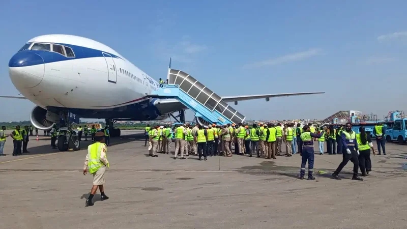 Xenophobia: 83 Nigerians return from South Africa, FG says 90 killed since 2022