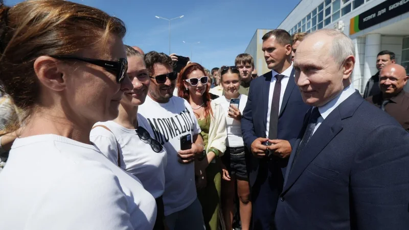 What does the first visit to the Kuril Islands by Vladimir Putin mean for China?