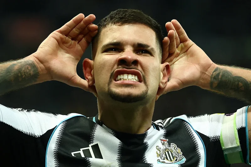 Transfer news LIVE: Arsenal reach Bruno Guimaraes ‘agreement’, Salah talks confirmed, Liverpool get Barcola boost