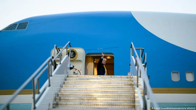 Middle East: Trump took secret flight out of Turkey over Iran threat