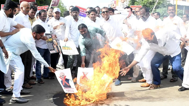 Congress protests in Kalaburagi against ‘purification’ ritual at Kharge’s rally venue in Uttarakhand