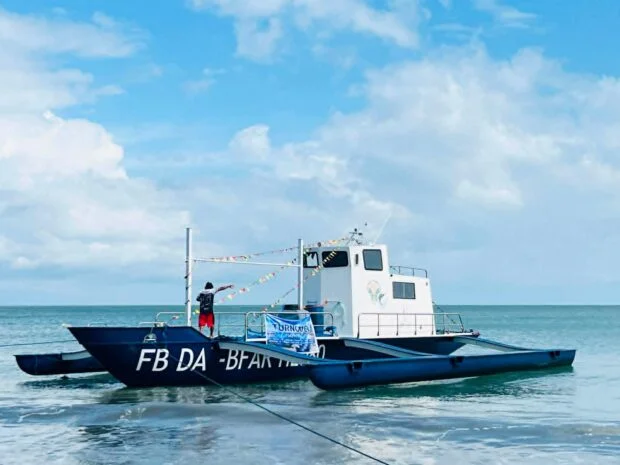 2 fishers ask SC to reconsider ruling on commercial vessels