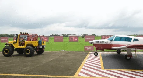 Can the HONOR Magic V6 survive a 1-Ton aircraft?
