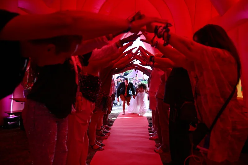 Dozens tie the metaphorical knot at Amsterdam’s ‘Married For A Day’ Pride event