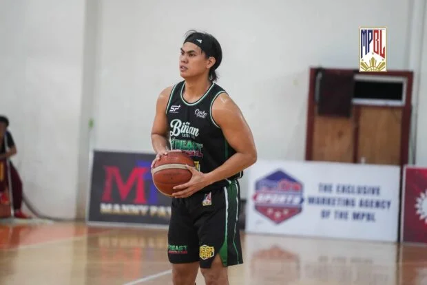 Nic Cabañero shines in vain: Binan's 13-game streak ends against Abra