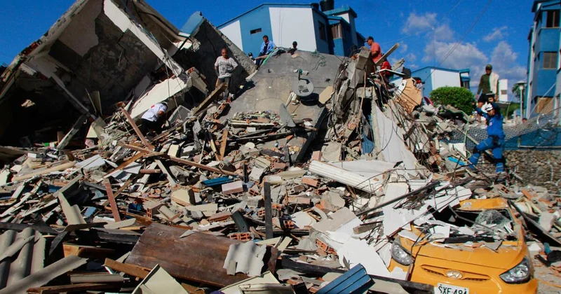 How to help Colombians after devastating 7.4 magnitude earthquake