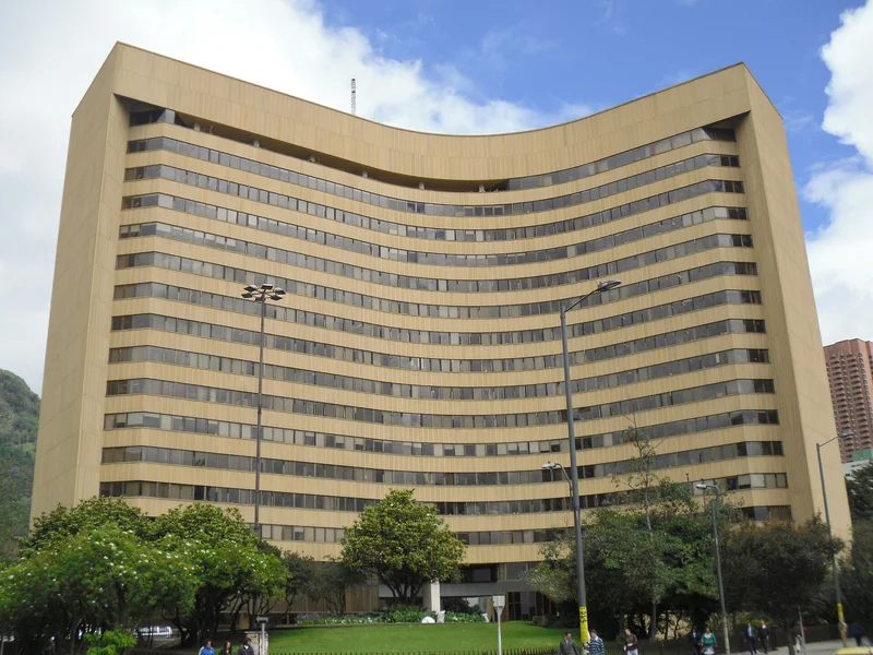 Grupo Aval Q2 Profit Hits COP$577.5 Billion