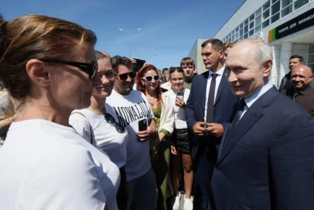 Japan protests Putin's first visit to disputed islands