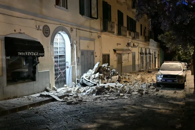 Italy announces €100 million aid for quake-hit areas