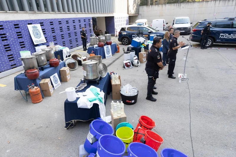 Spain, Ecuador target cocaine smuggling ring, make 44 arrests