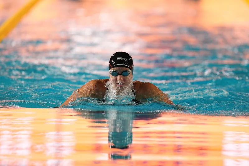 Kate Douglass blazes to 50 free world record in Pan Pacific prelims
