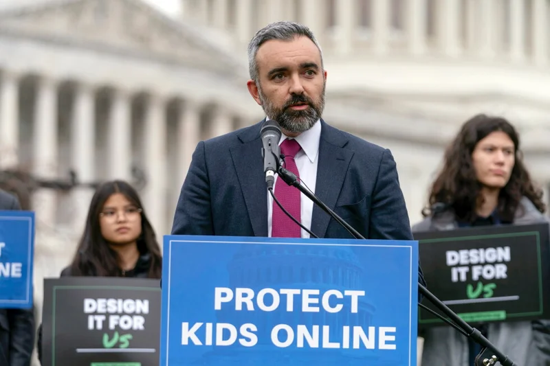 A New Mexico judge ordered new child safeguards for Meta. Advocates hope other courts follow