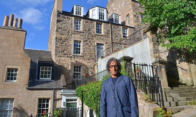 A sculptor, sex workers, a convict cleric... this house has seen it all: CHRISTOPHER STEVENS' five-star review of A House Through Time