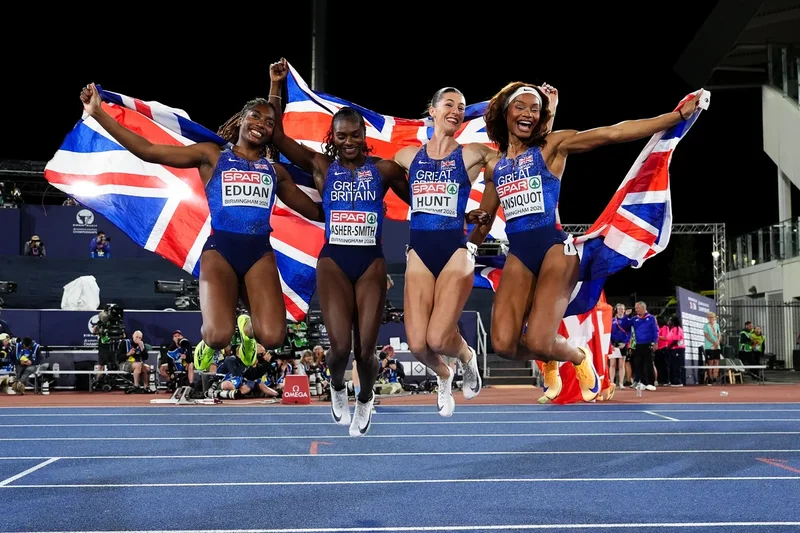 Amy Hunt continues whirlwind week with third gold as Dina Asher-Smith makes European history