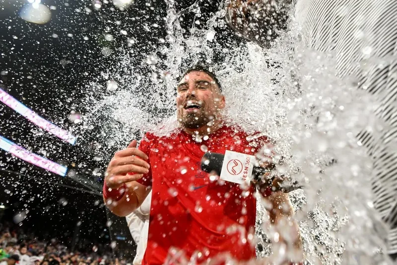 The Red Sox 8th Straight Win Was The Craziest Game Of The Year