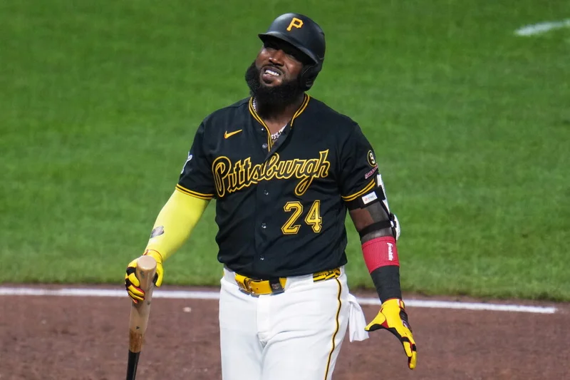 Pirates to release Marcell Ozuna, promote Ronny Simon for roster spot, AP source says