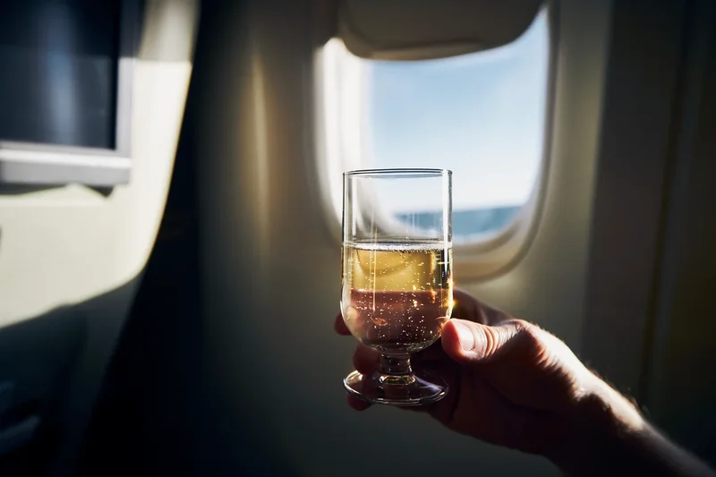 Why I think it’s time to ban alcohol on flights