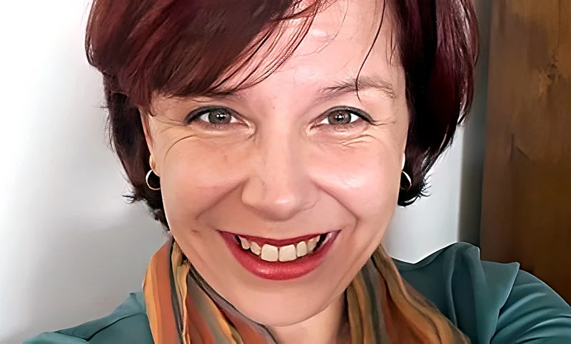 TRIBUTE: In Memoriam: Estelle Ellis, Daily Maverick’s ‘lisquito’-in-chief, is laid to rest
