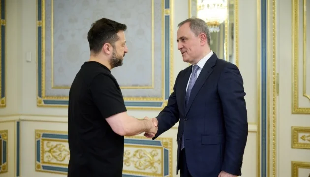 Zelensky discusses defense and economic cooperation with Azerbaijan’s FM