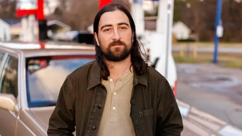 Noah Kahan Dominates One Chart As Several Fan Favorites Reappear Together