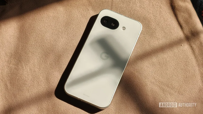 Google’s August Pixel update is here and ready to squash some bugs