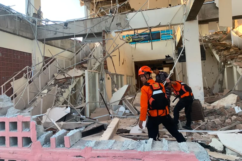 Rescuers race to find survivors after Indonesia earthquake kills 51