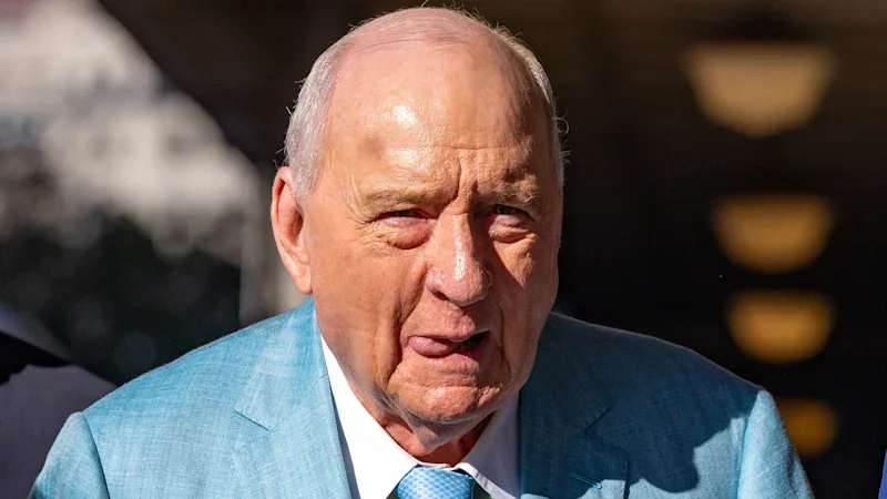 Alan Jones fusses and frowns as blockbuster trial is shrouded in secrecy