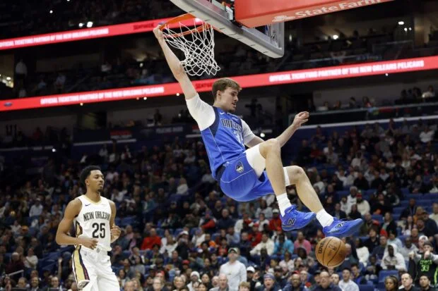 NBA star Cooper Flagg trading card a slam dunk for lucky buyer