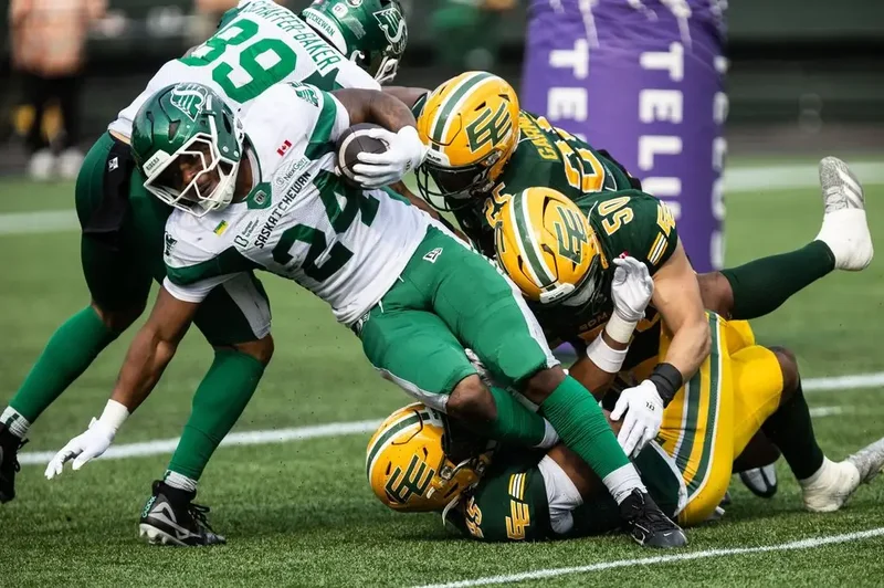 Stevens helps Riders edge West-leading Elks 28-26