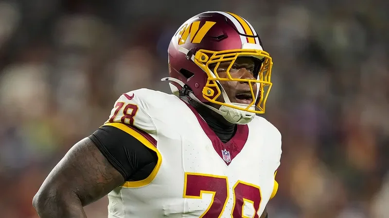 Commanders offense takes major hit as star offensive tackle suffers major training camp injury