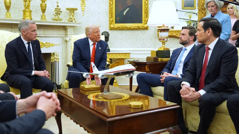 Canadians think Ottawa should be tougher in U.S. trade talks, poll shows