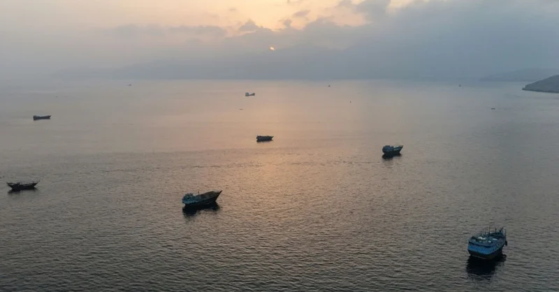 Iran Guards say won't reopen Hormuz without US meeting all Tehran's conditions