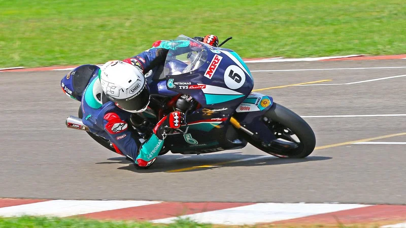 Petronas TVS Racing’s Chiranth takes pole for Super Sport 301-400cc Open