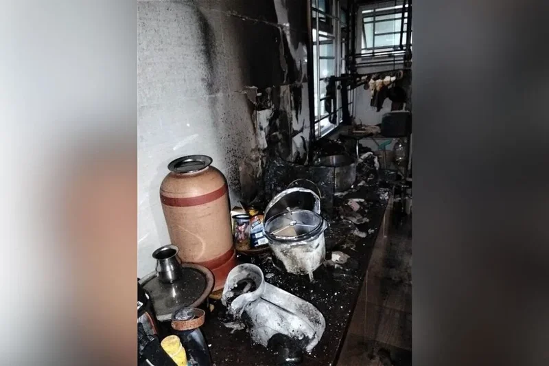 Some residents evacuated after fire breaks out in kitchen of Sengkang HDB flat; no one injured