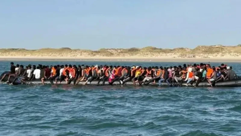 230 in one boat: Migrants are piling onto mega-dinghies to get to UK